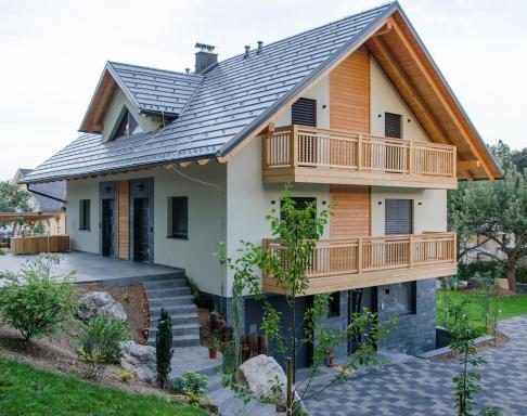 Apartmaji Rajska Ptica - Housity