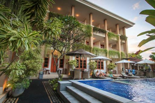 Pondok Anyar Hotel - Housity