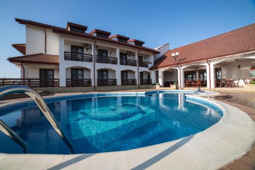 Pensiunea Coralia - Housity