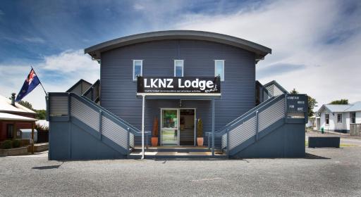 LKNZ Lodge & Cafe - Housity