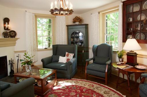 The Zevely Inn - Housity