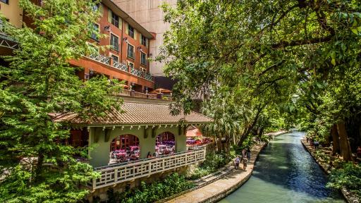 Hotel Valencia Riverwalk - Housity