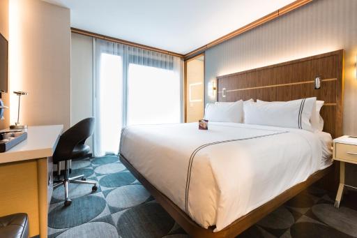 Crowne Plaza HY36 Midtown Manhattan, an IHG Hotel - Housity
