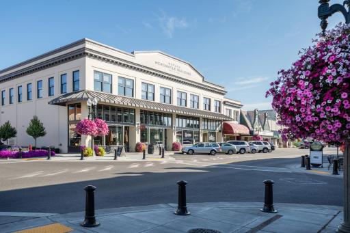 Inn at Lynden - Housity