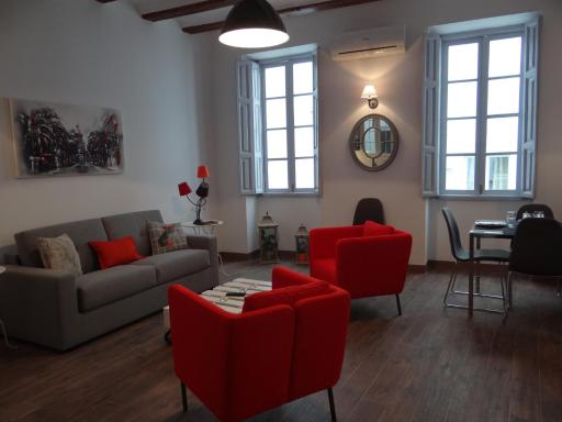 Valencia what else... - Housity