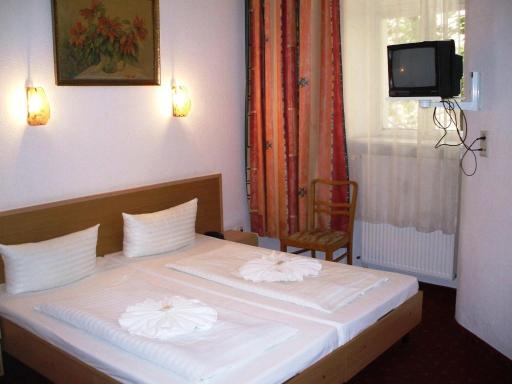 Hotel Messe am Funkturm - Housity