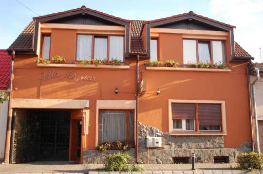 Vila Monica - Housity