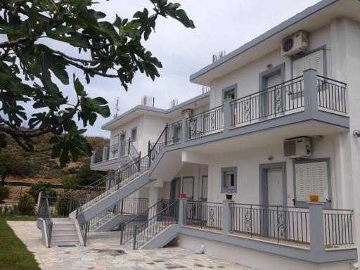 Paleo Kalamaki - Housity