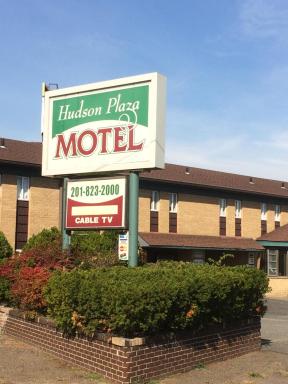 Hudson Plaza Motel Bayonne Jersey City - Housity