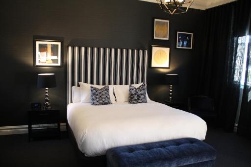 Mrs Banks Hotel - Hizvo