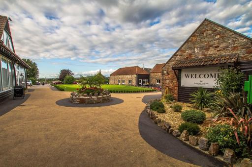 Mendip Spring Golf and Country Club - Housity
