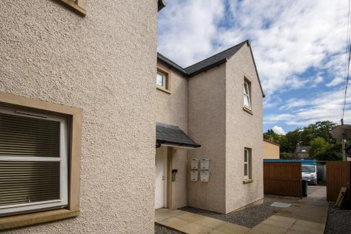 8 Varis Apartments - Housity