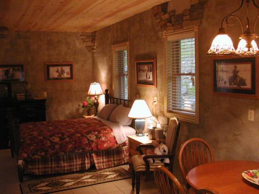 Pancho's Hideout - Housity