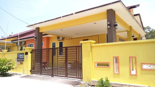 Amera Homestay - Housity