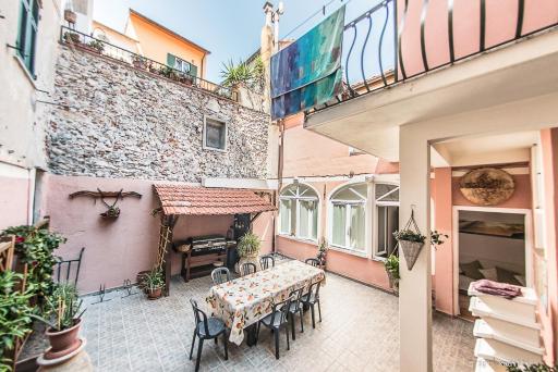 B&B Finalex - Housity