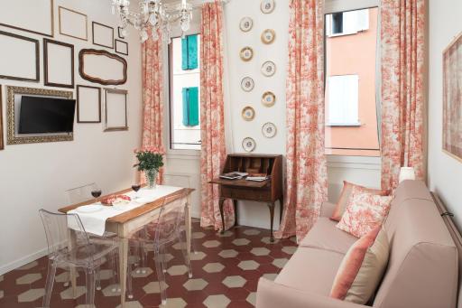 L'8 Boutique Concept Apartments - Housity