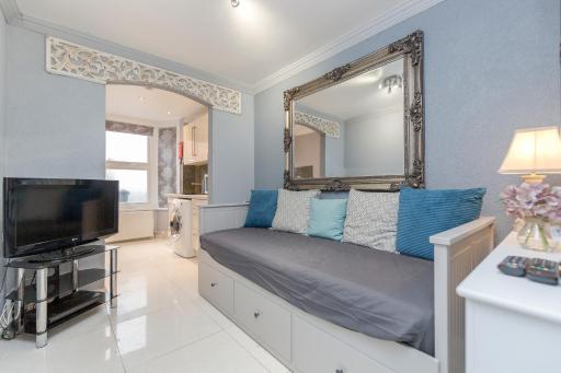 Watford General Suites - Housity