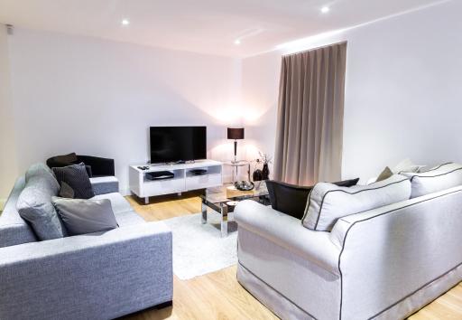 Surbiton Hills Apartment - Housity