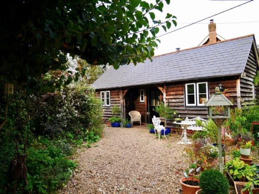 Wayside Cottage - Housity