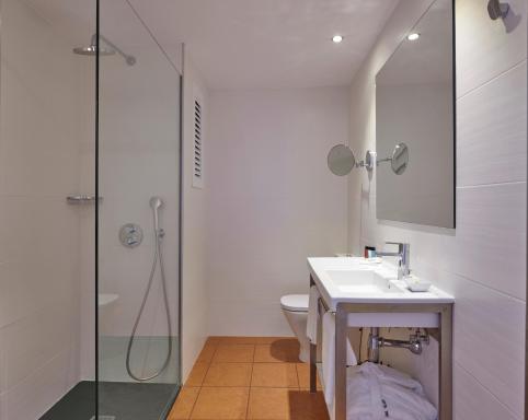 Hotel Tres Torres - Housity