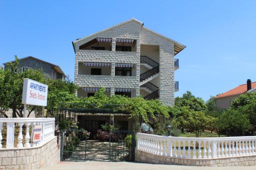 Apartments Sveti Anton - Housity