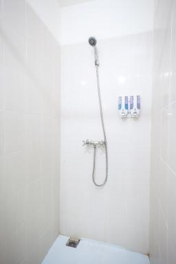 Paras Paros Marina Lodge - Housity