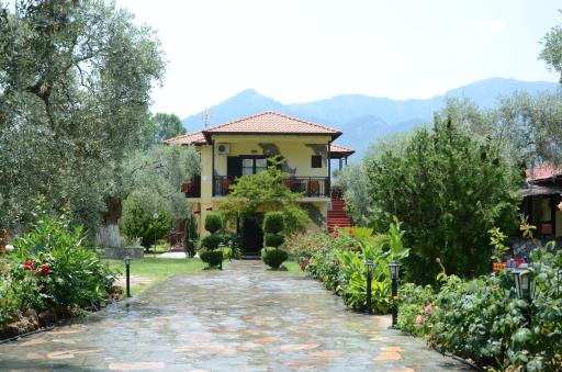 Hotel Maria - Housity