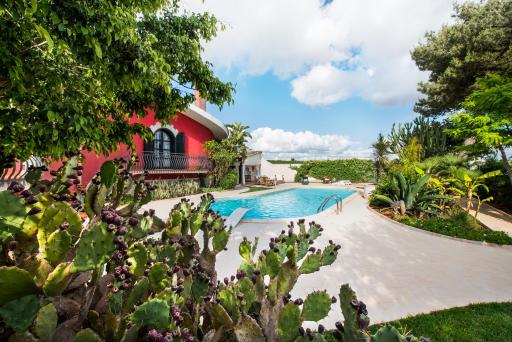 Beach villa Maiani Travelmoods villas - Housity