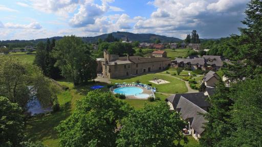 VVF Château sur la Vienne Lac de Vassivière - Housity