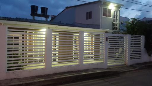 Posada Leonor - Housity