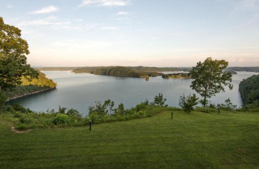 Dale Hollow Lake State Resort Park - Housity