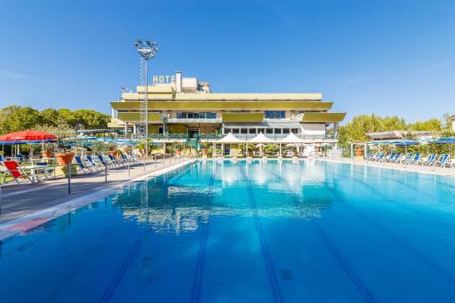 Hotel Country Club - Housity