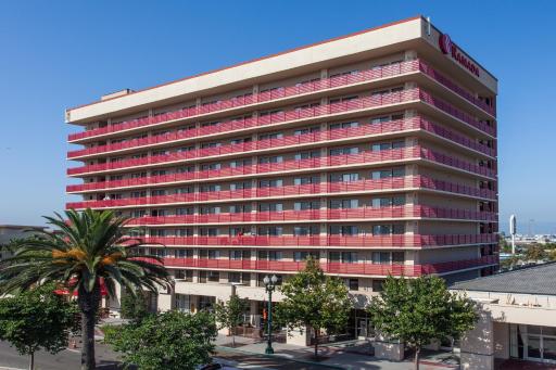 Ramada by Wyndham San Diego National City - Housity