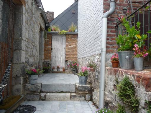 Autrefois chez Lina - Housity