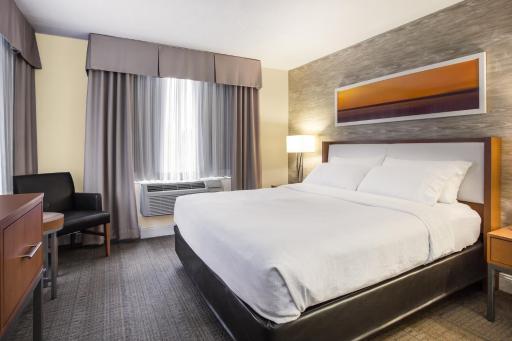Holiday Inn Saratoga Springs, an IHG Hotel - Housity