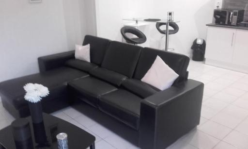 Chez Zazouilles - Housity