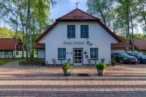 Seehotel Schorfheide - Housity