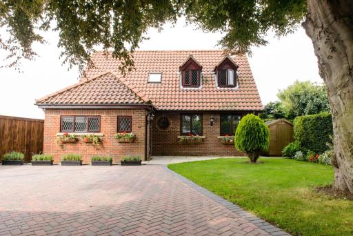 Five Star Stays - Housity