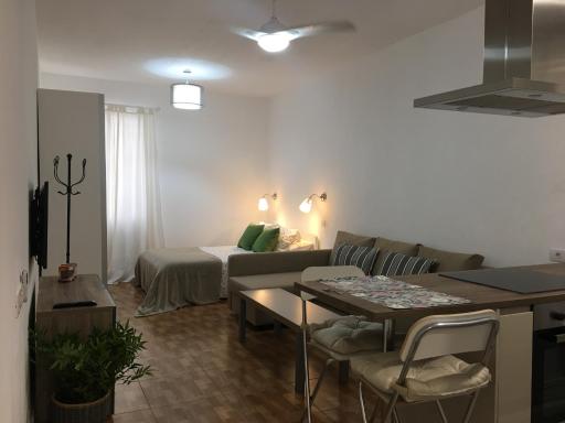 Estudios Ciudad Jardín - Housity