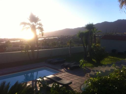 La Camuesa-Adults Only - Housity