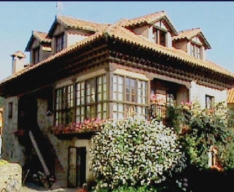 Posada La Casona De Ucieda - Housity