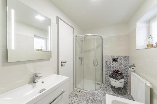 Downtown Royal Apartments - Housity