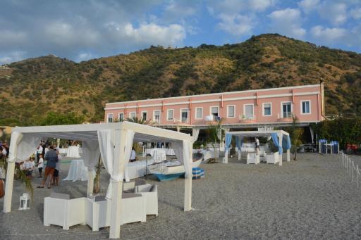 Hotel Ristorante La Scogliera - NUOVA GESTIONE - Housity