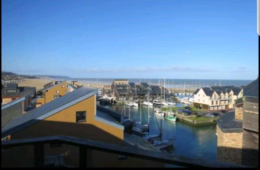 Le nid sur la mer - Housity