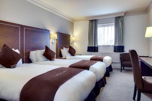 Apollo Hotel - Housity