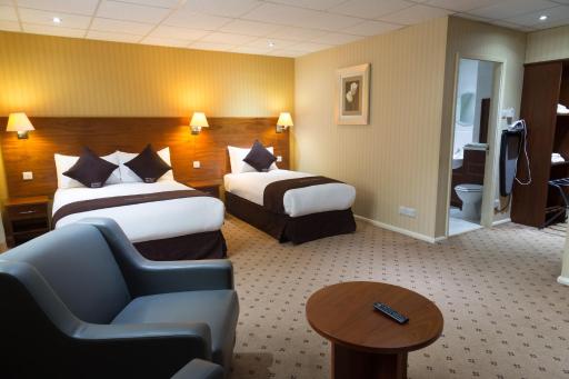 Apollo Hotel - Housity