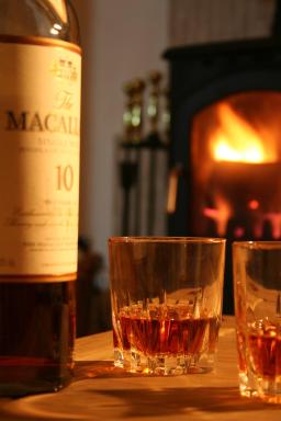 loch lomond apartments - Housity