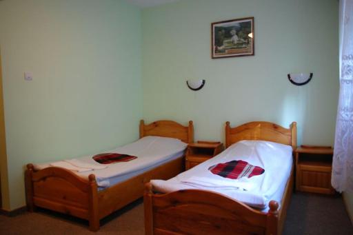 Balkanski chanove - Housity
