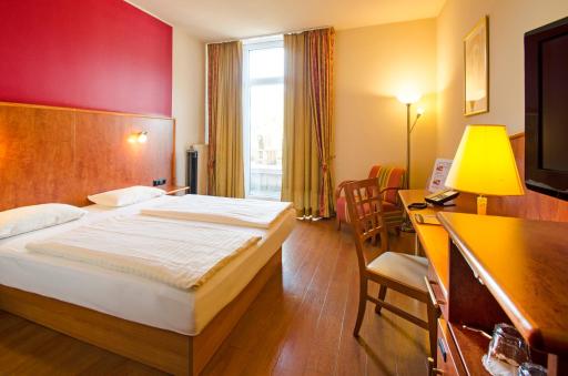 1, 2, sleep Boardinghouse Unterschleißheim Zentrum - Housity