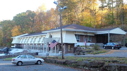 Passport Inn and Suites - Middletown - Housity